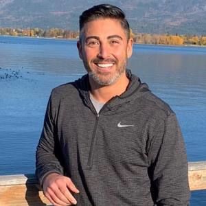 Meet your Posher, Jonathan